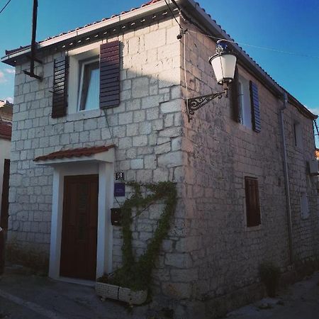 Stone House Apartment Slatine Exterior photo